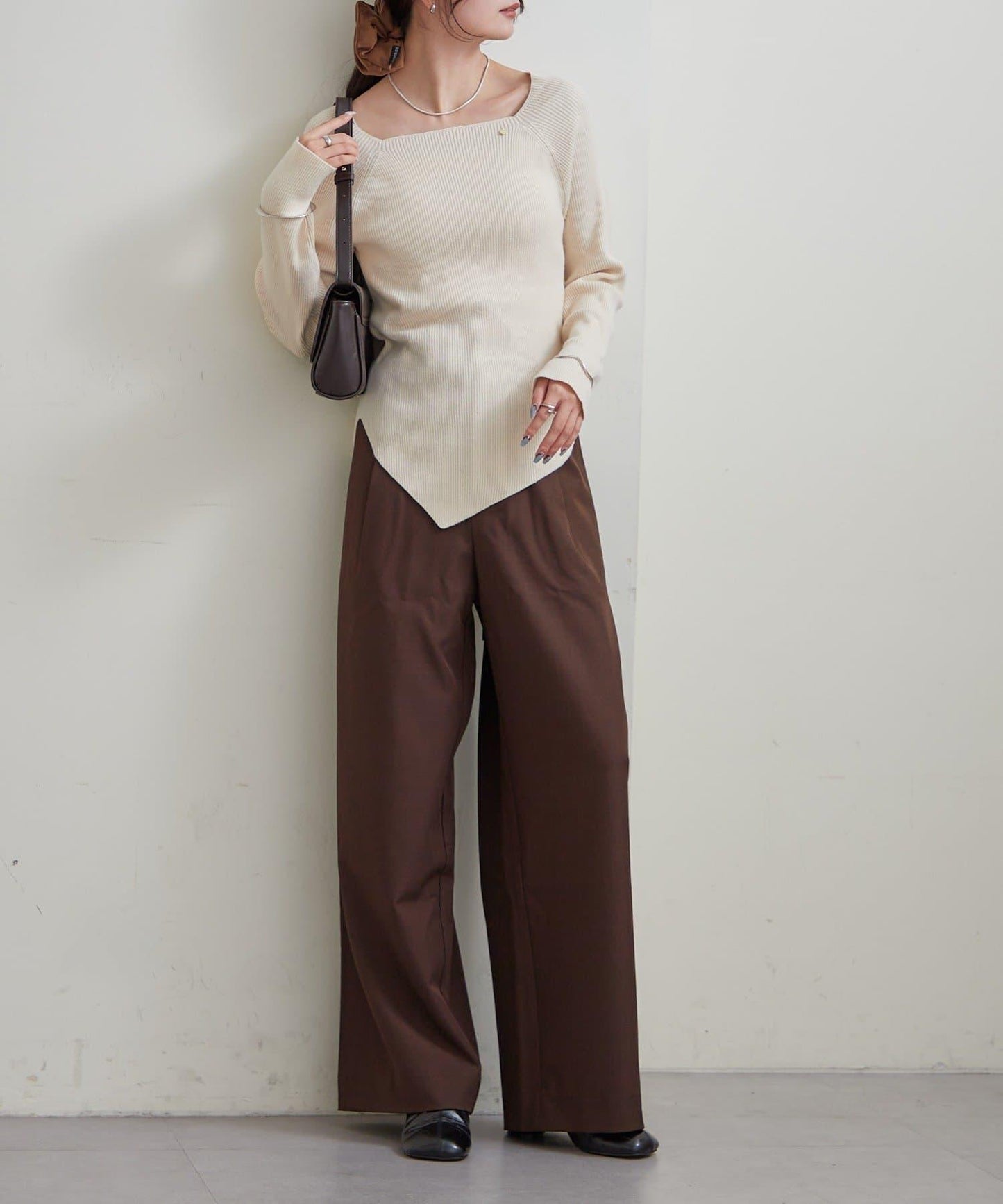 方領羅紋針織衫