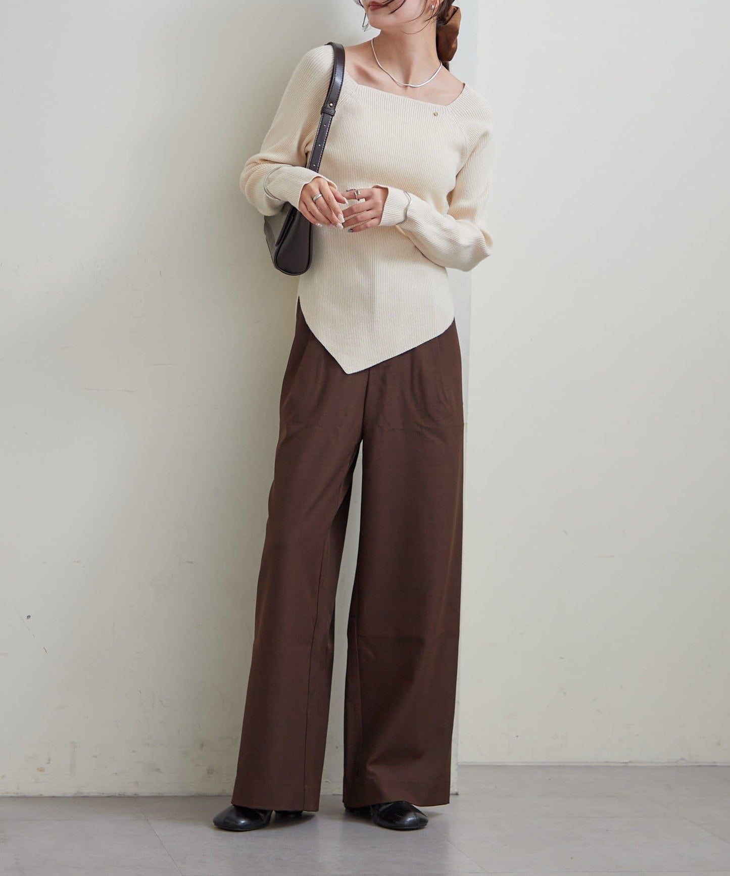 方領羅紋針織衫