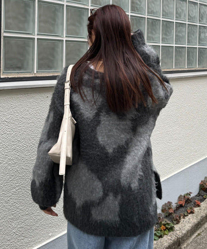 動物紋長毛針織衫
