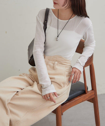 帶飾牌圓領長袖T恤