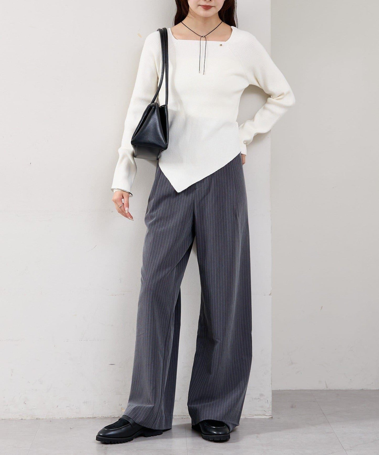 方領羅紋針織衫