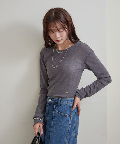 帶飾牌圓領長袖T恤