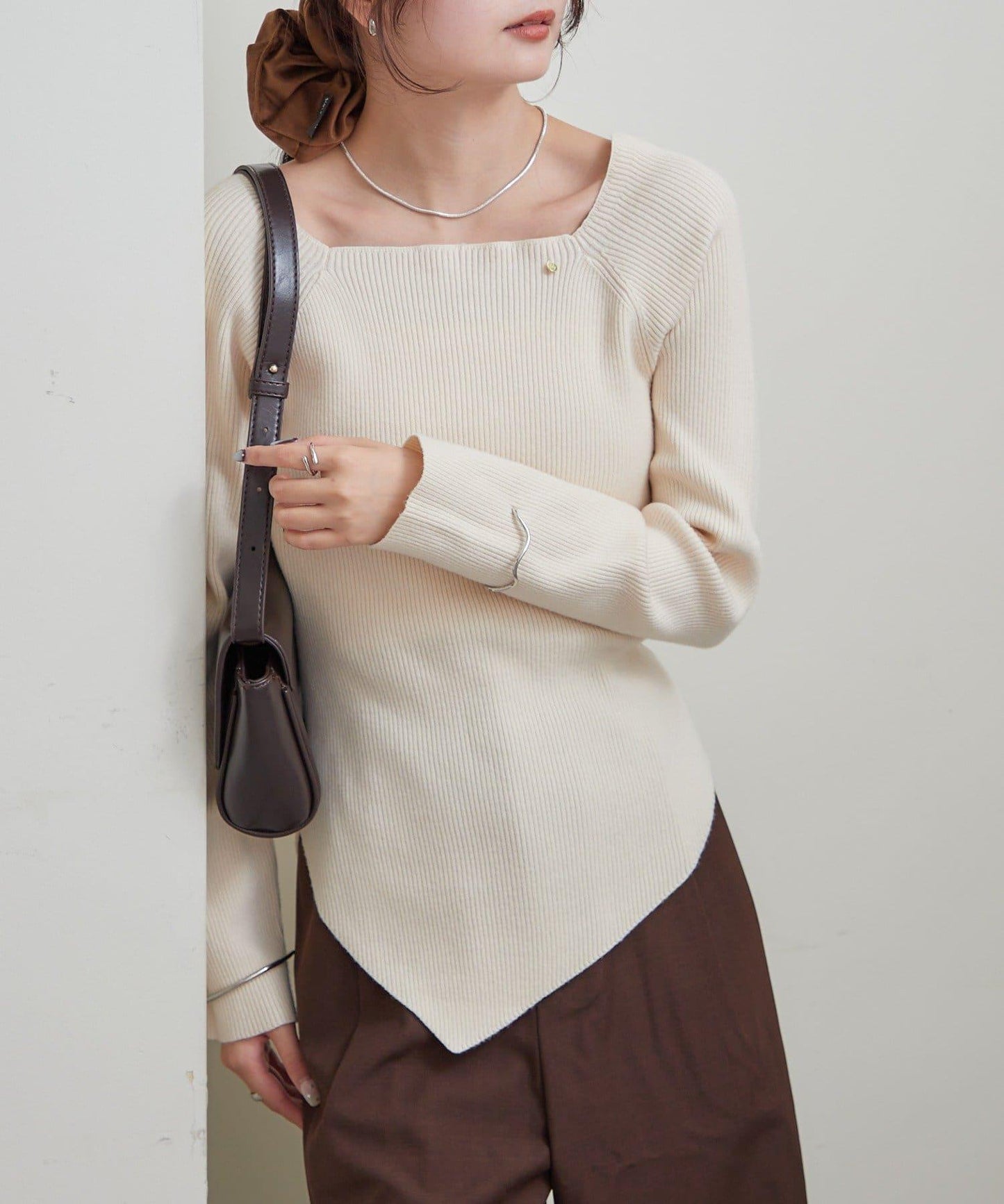 方領羅紋針織衫