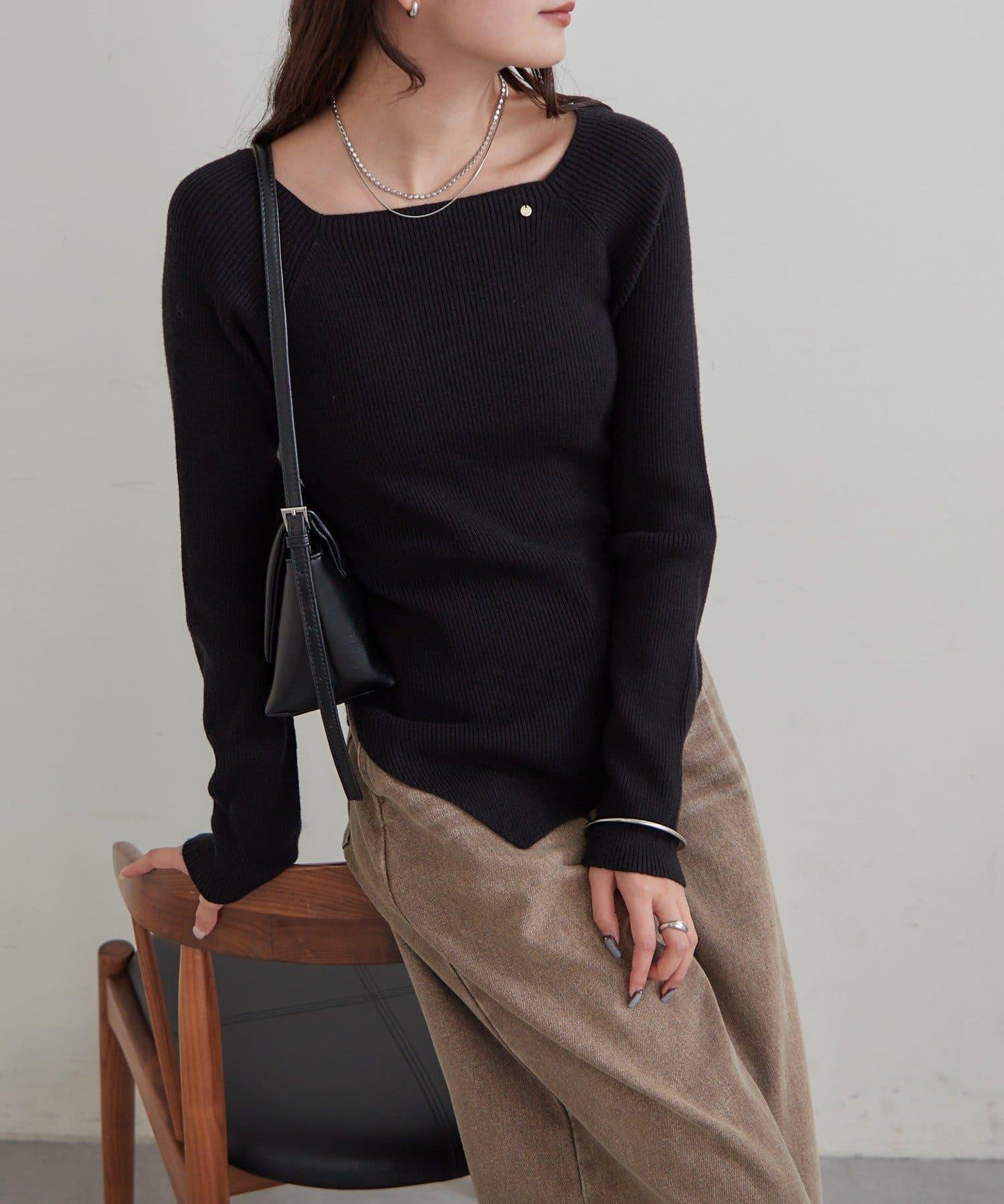 方領羅紋針織衫