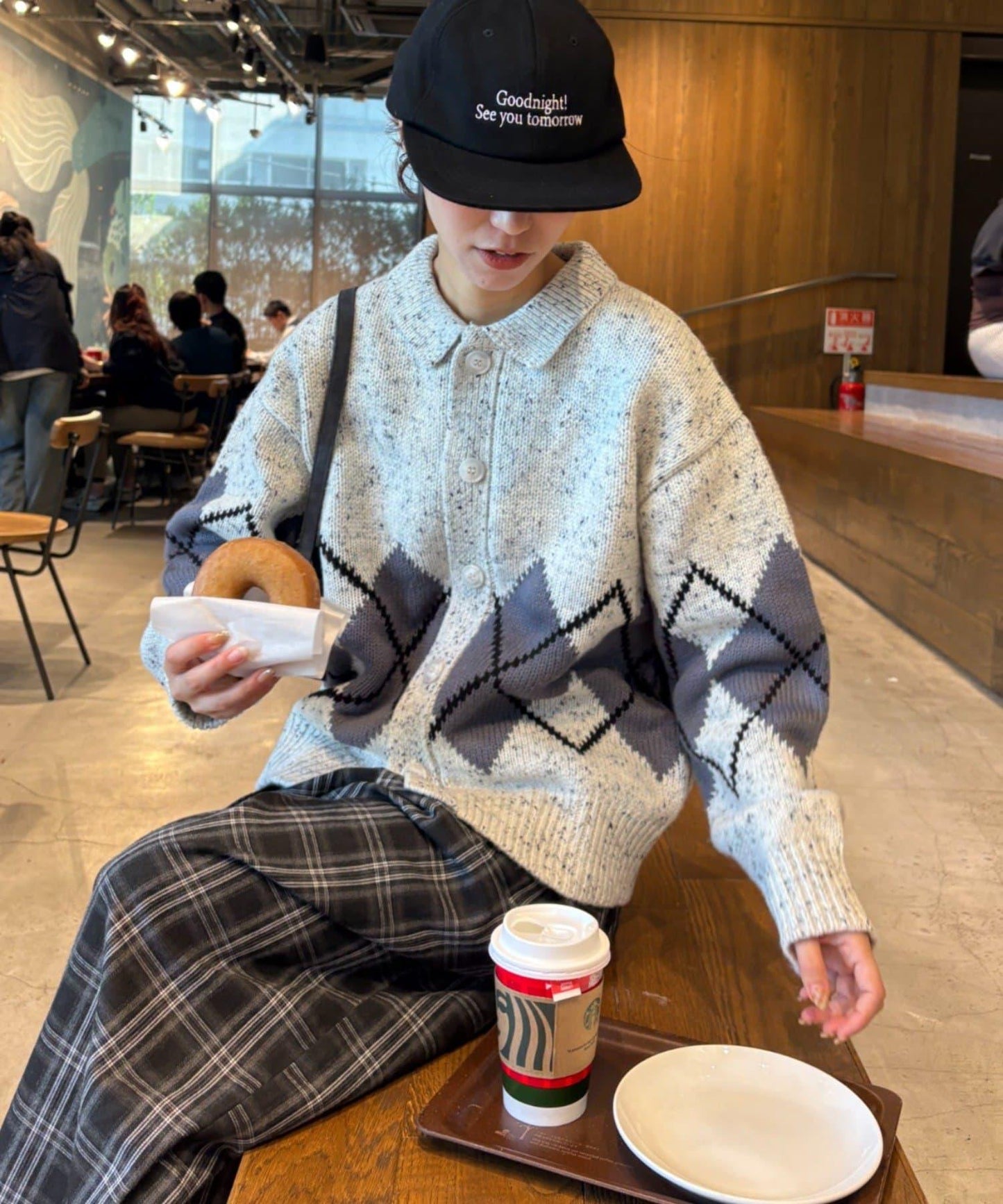 【UNISEX】菱格紋拼色領口雜色針織開衫