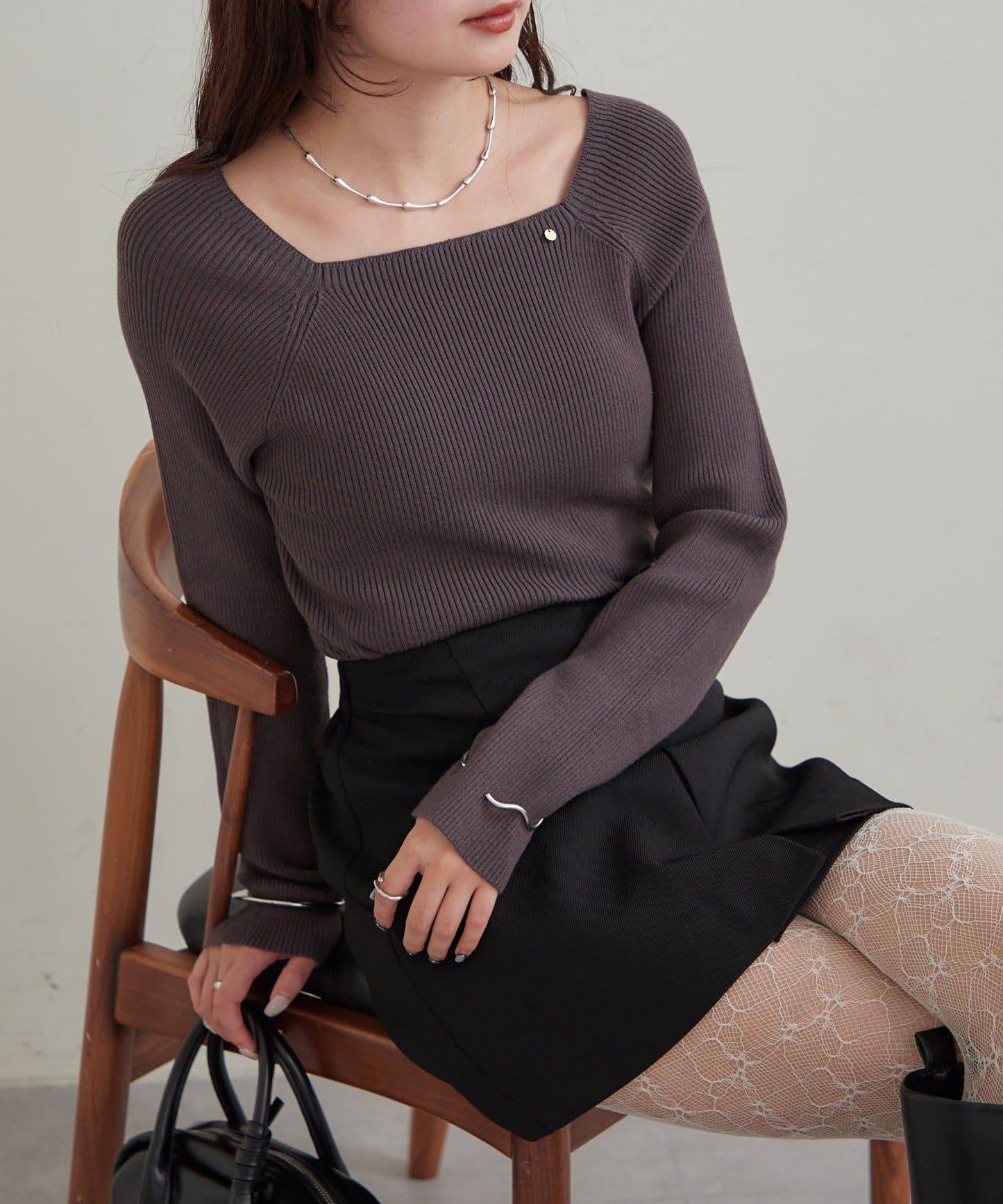 方領羅紋針織衫