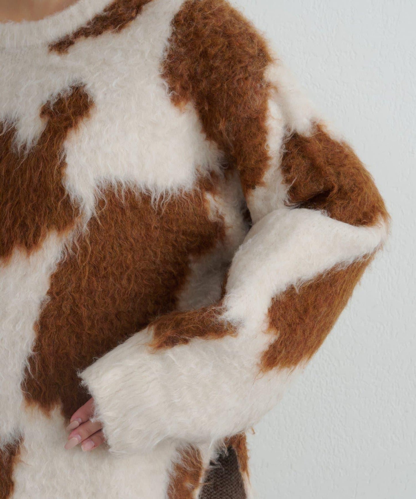 動物紋長毛針織衫