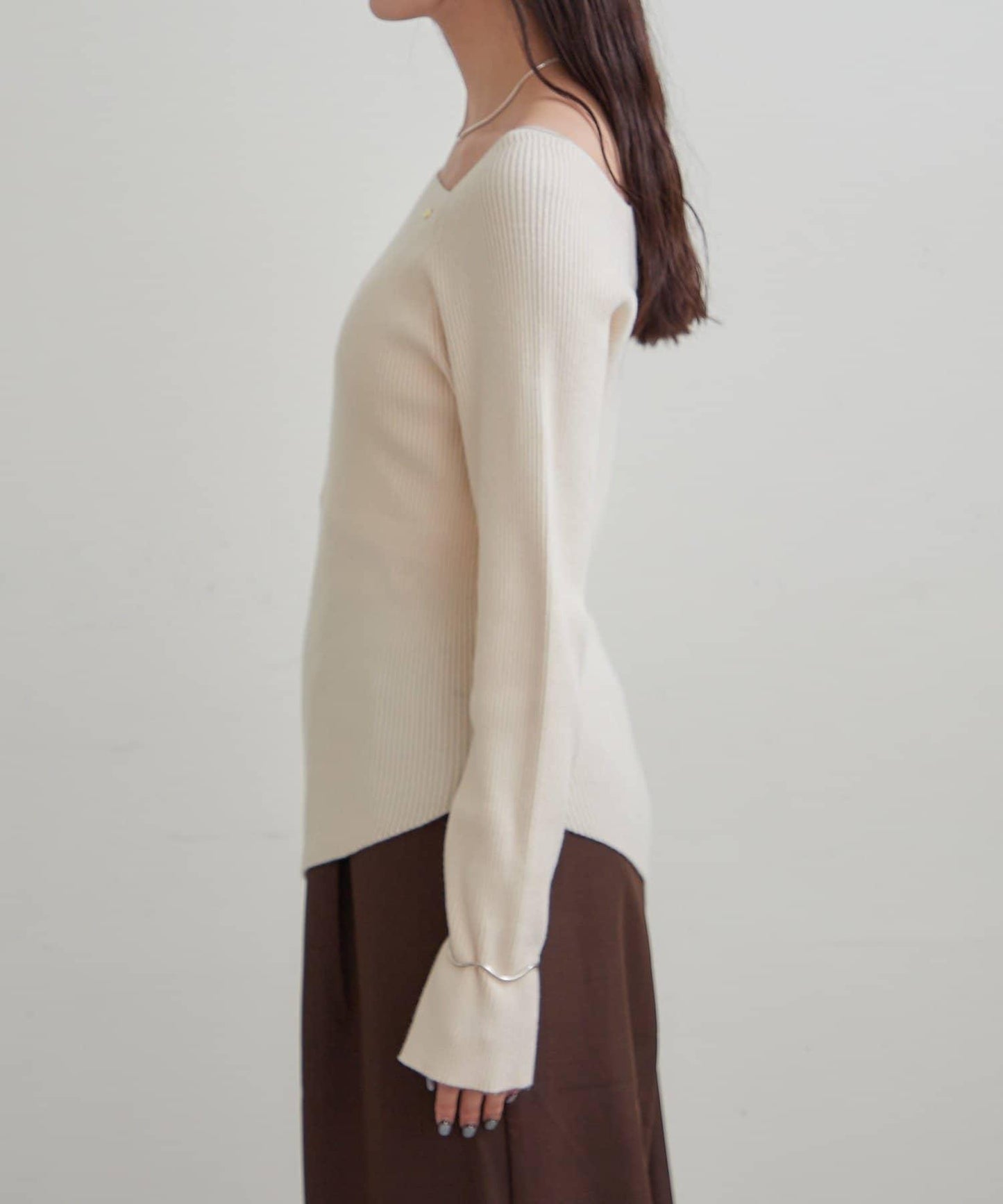 方領羅紋針織衫