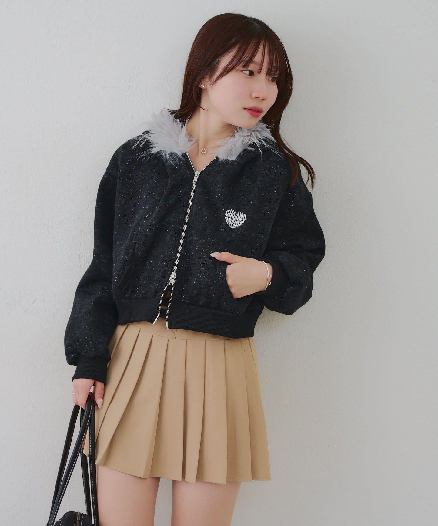 【RMAF】帶毛絨帽亮片連帽衫