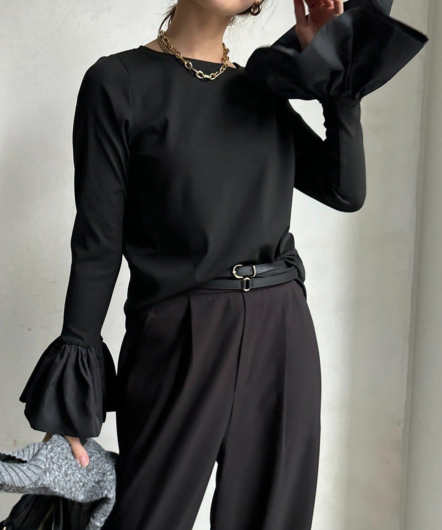 泡泡袖羅紋上衣