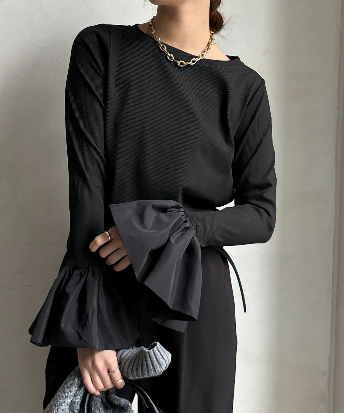 泡泡袖羅紋上衣