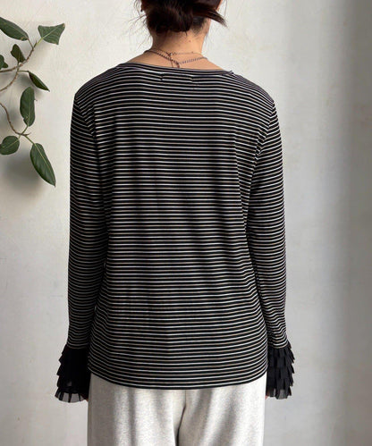 袖部荷葉邊上衣