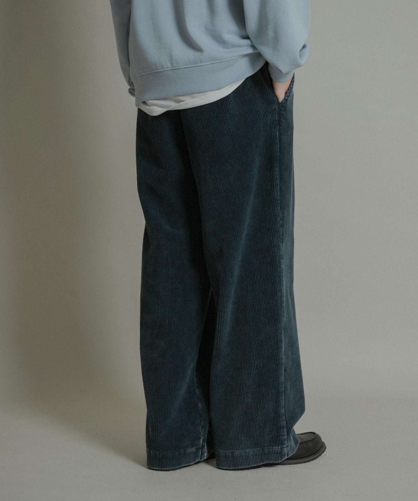 化學纖維燈芯絨直筒褲