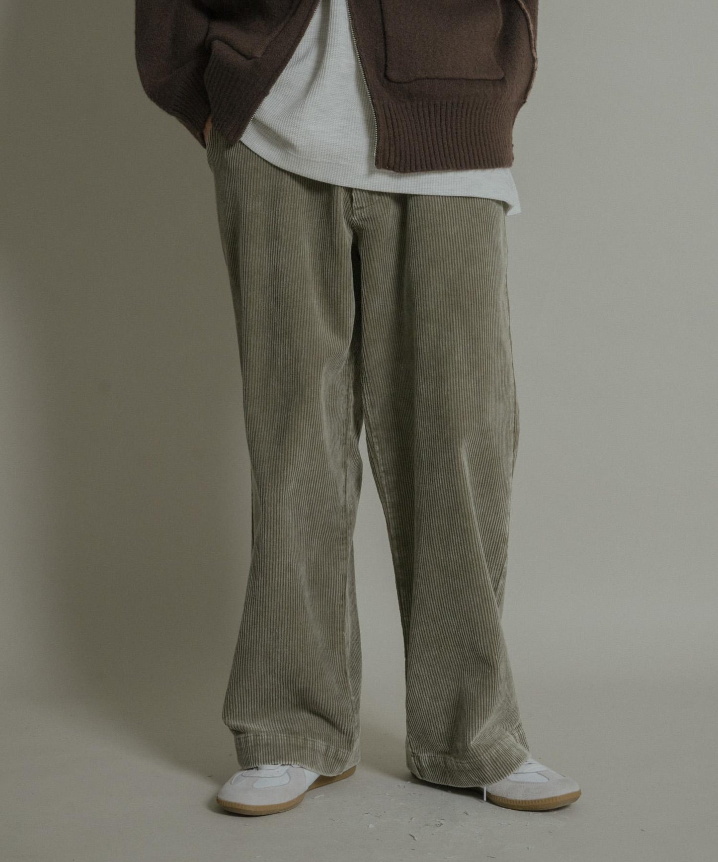 化學纖維燈芯絨直筒褲