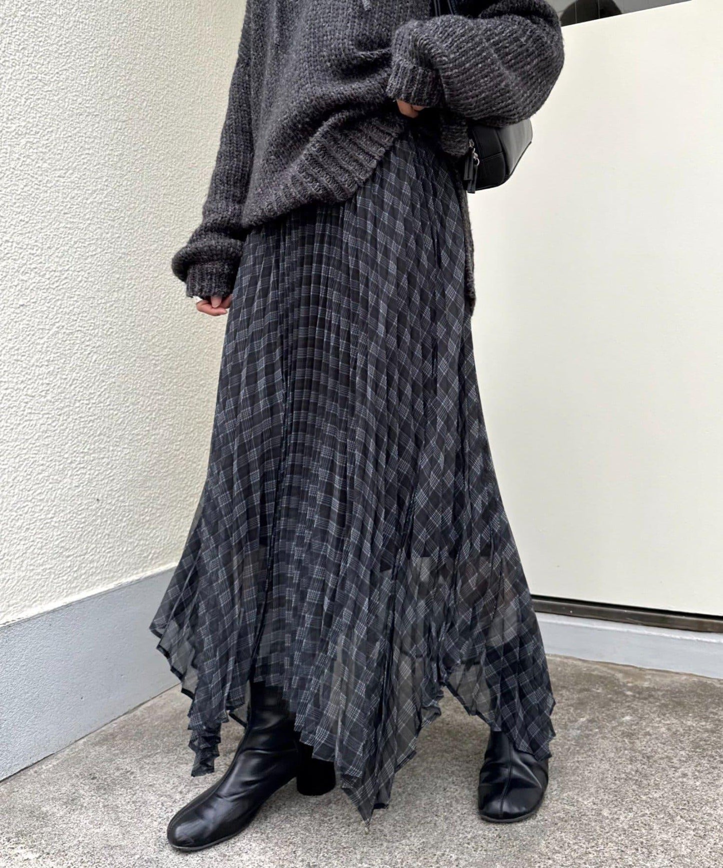 【也可作長款上衣】2WAY不規則下襬百褶格紋裙