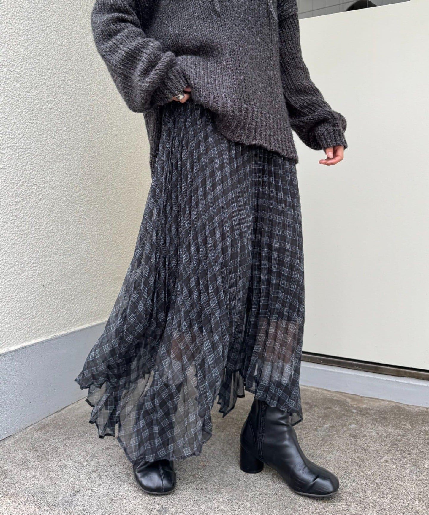 【也可作長款上衣】2WAY不規則下襬百褶格紋裙