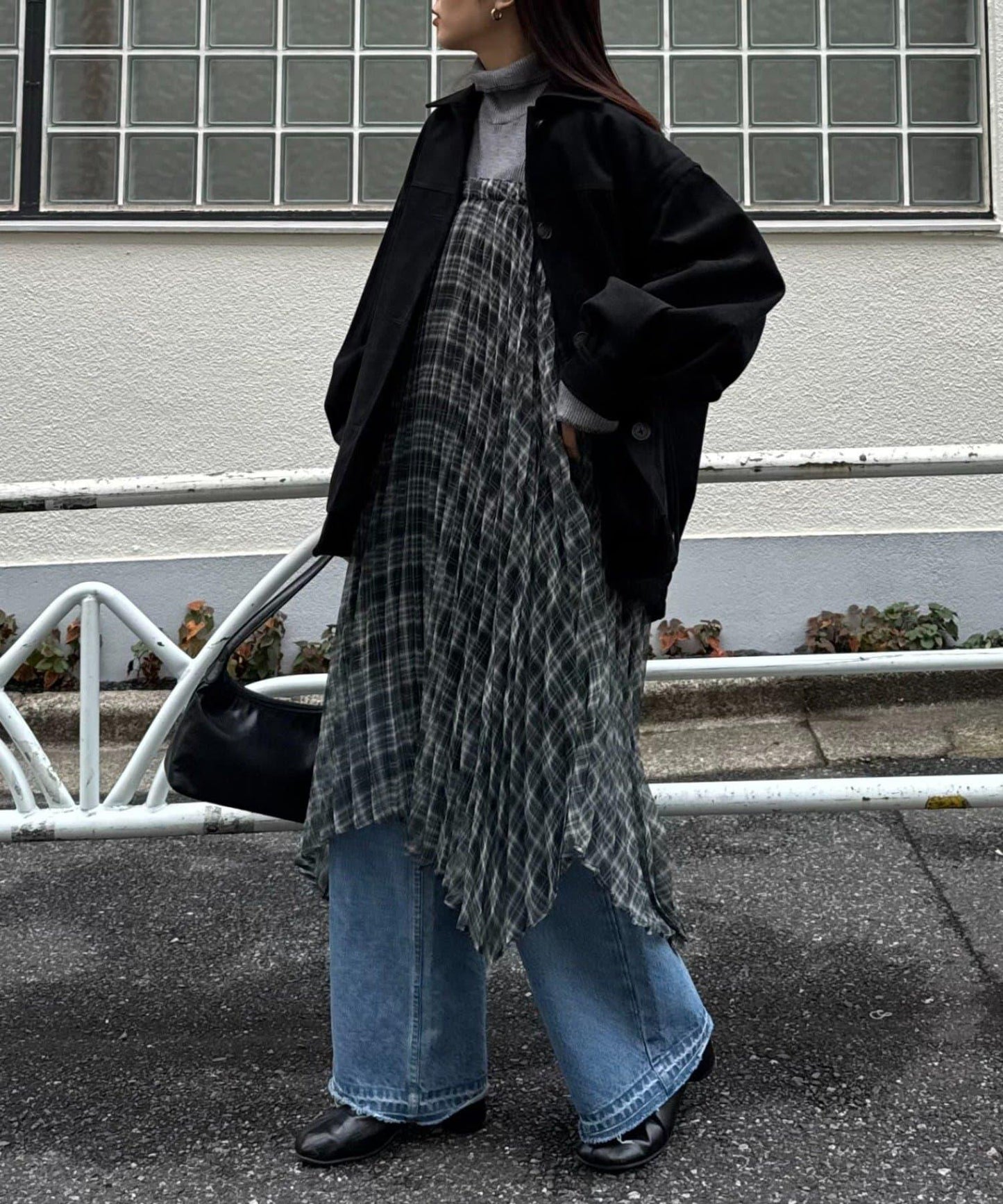 【也可作長款上衣】2WAY不規則下襬百褶格紋裙