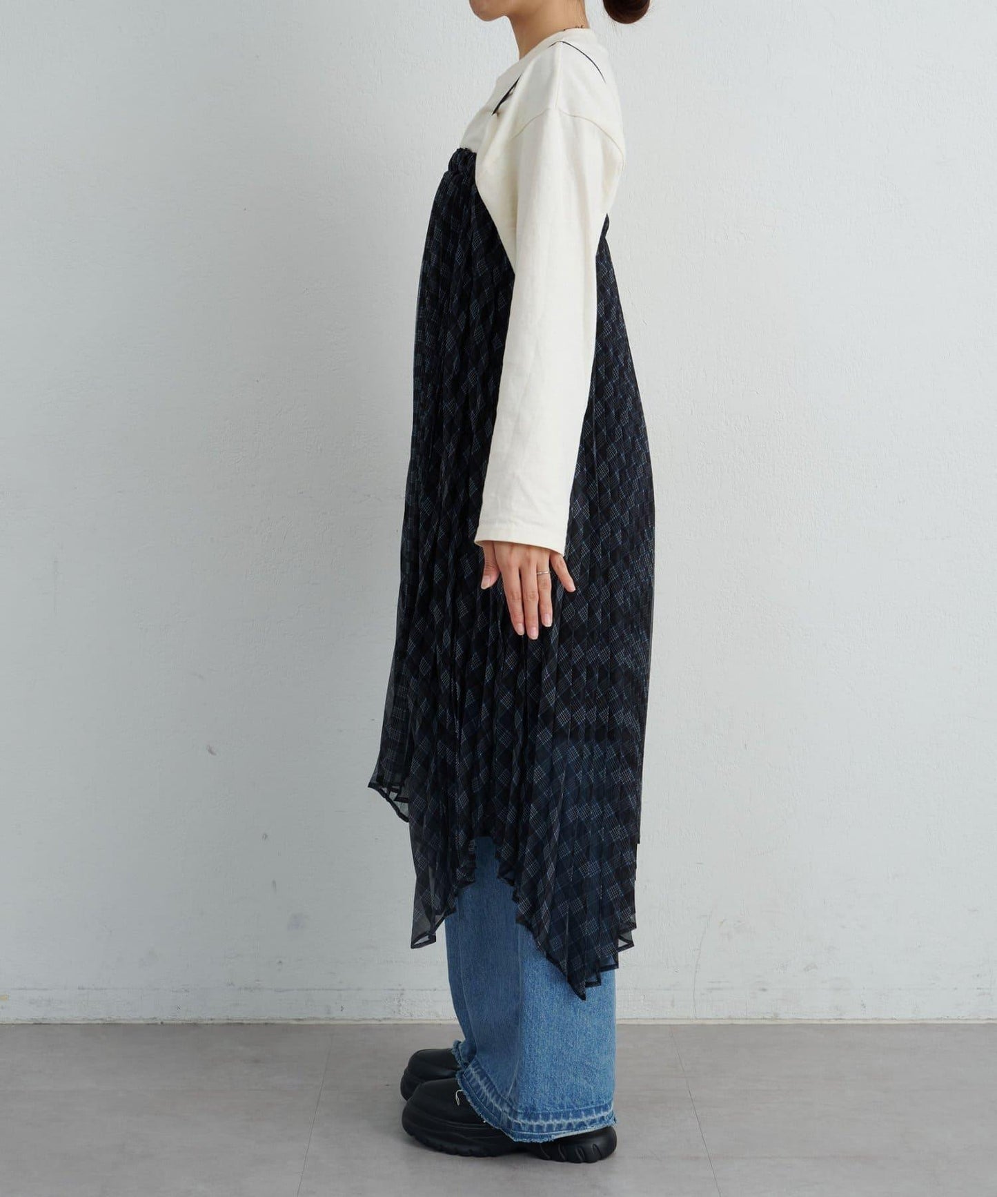 【也可作長款上衣】2WAY不規則下襬百褶格紋裙