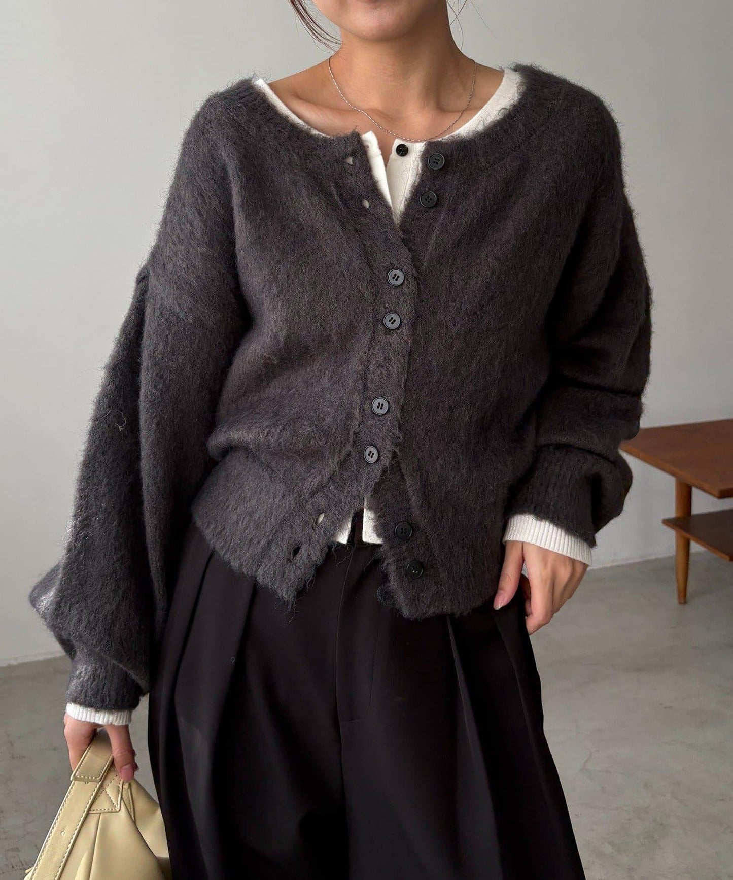 【前後兩穿】馬海毛絨感泡泡袖開衫