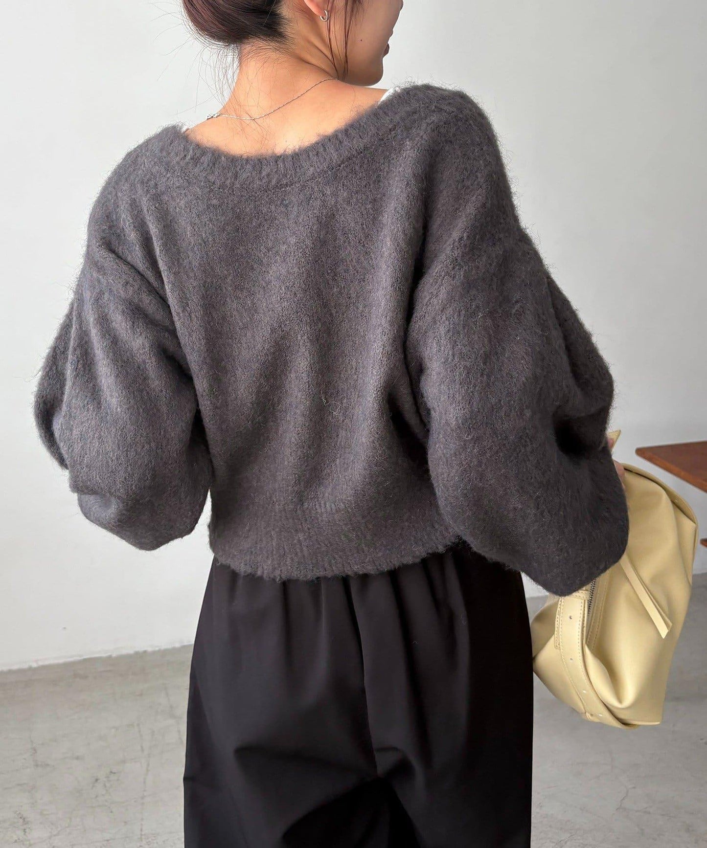 【前後兩穿】馬海毛絨感泡泡袖開衫