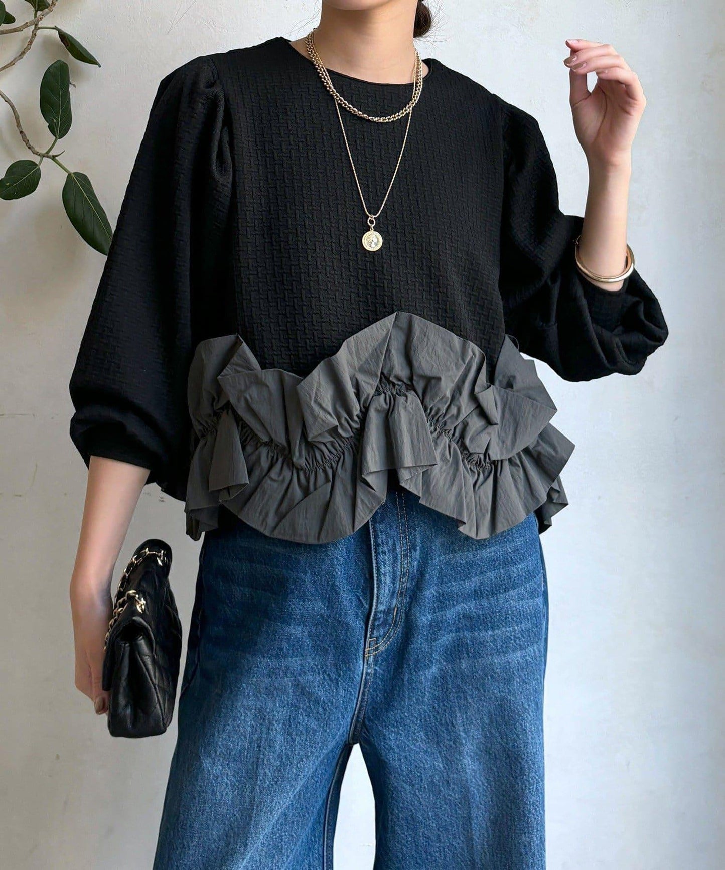 提花面料下襬荷葉邊上衣