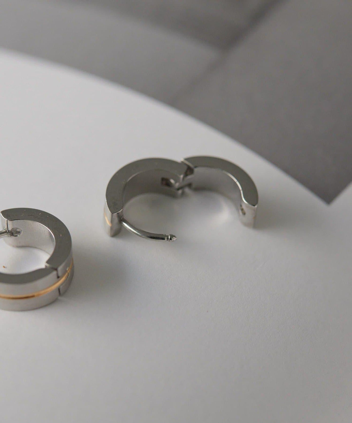 金屬過敏適用/不鏽鋼金色線條圓環耳環