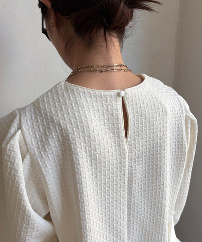 提花面料下襬荷葉邊上衣