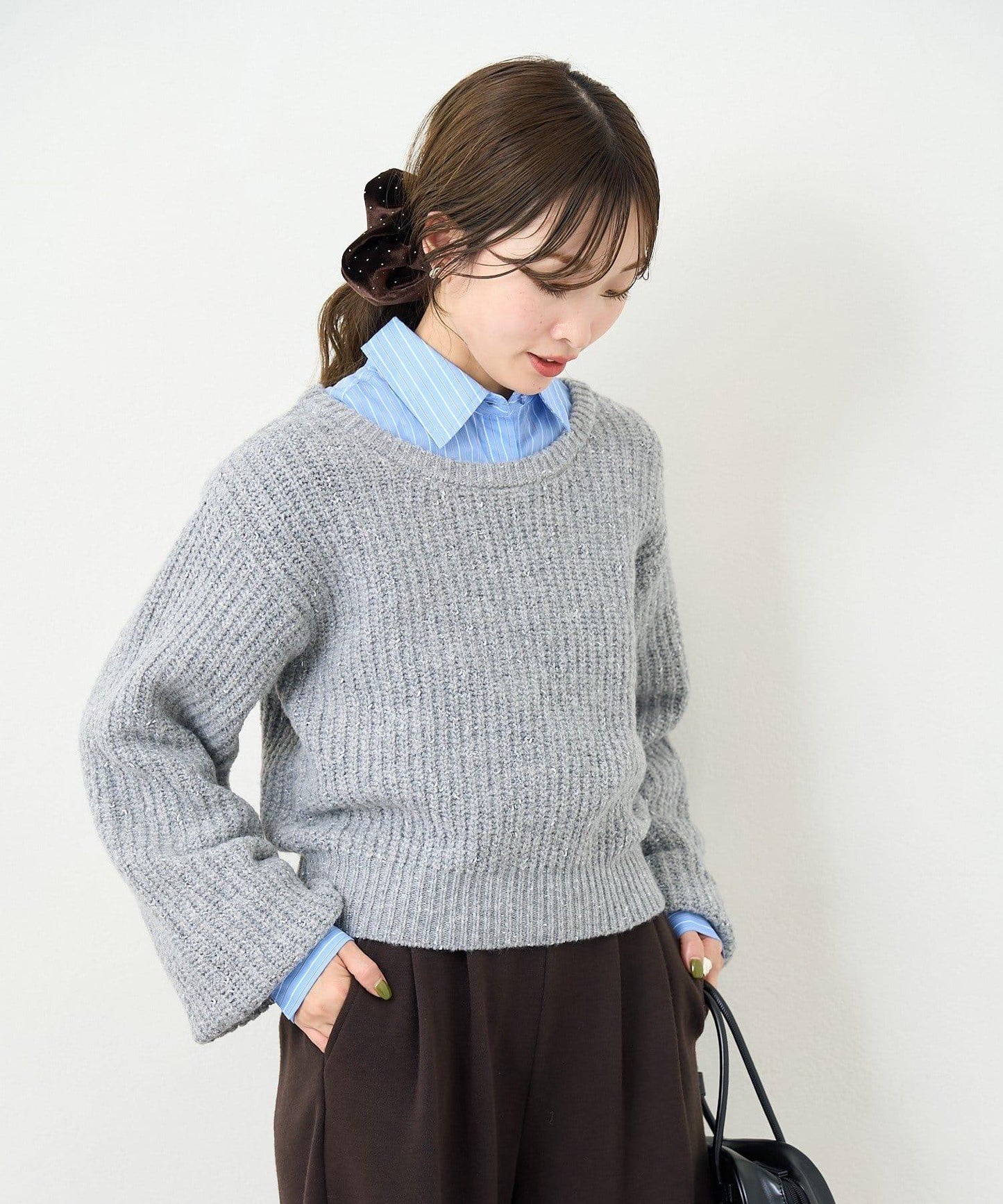 【前後兩穿】B 閃粉後開衩套頭衫