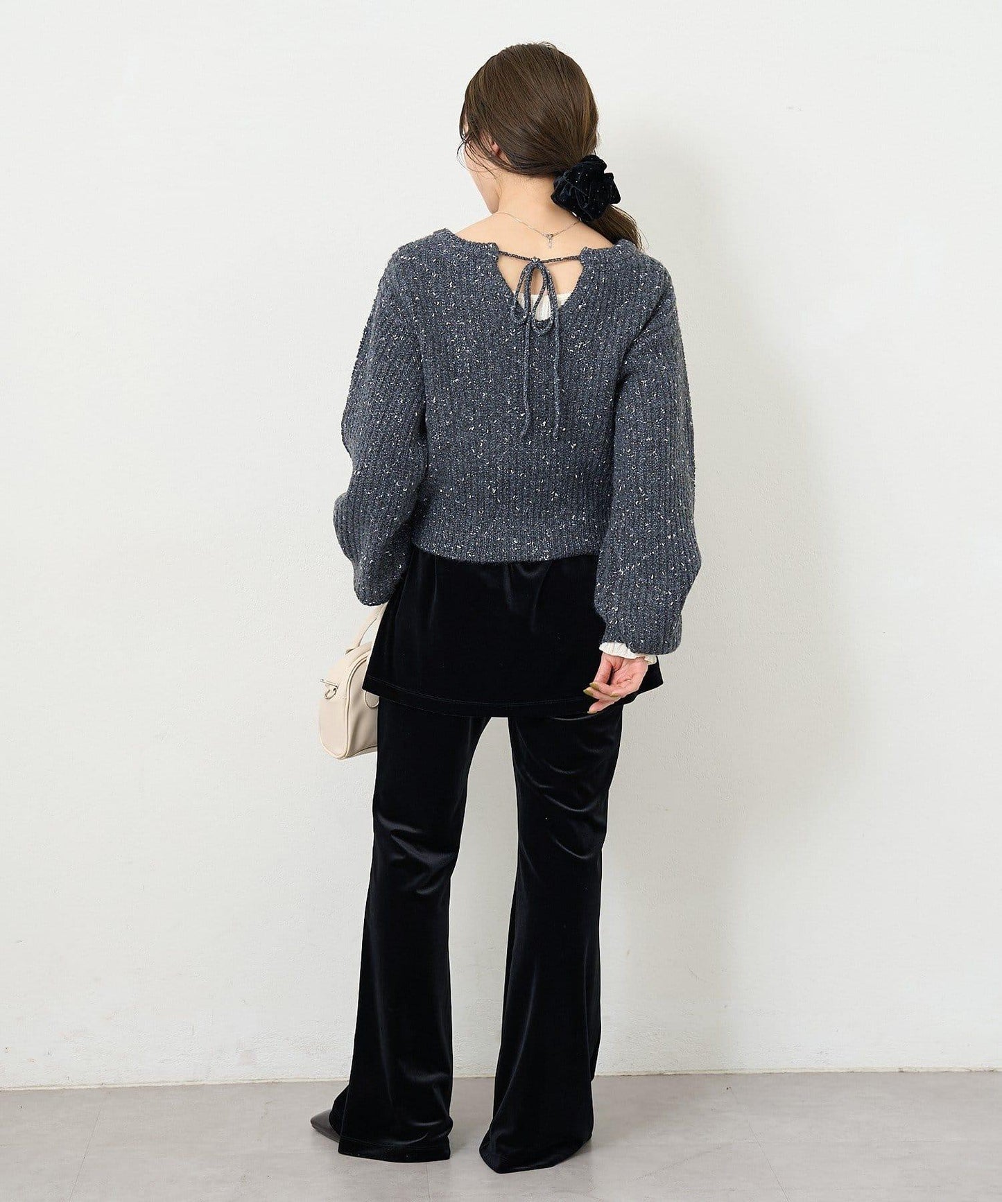 【前後兩穿】B 閃粉後開衩套頭衫