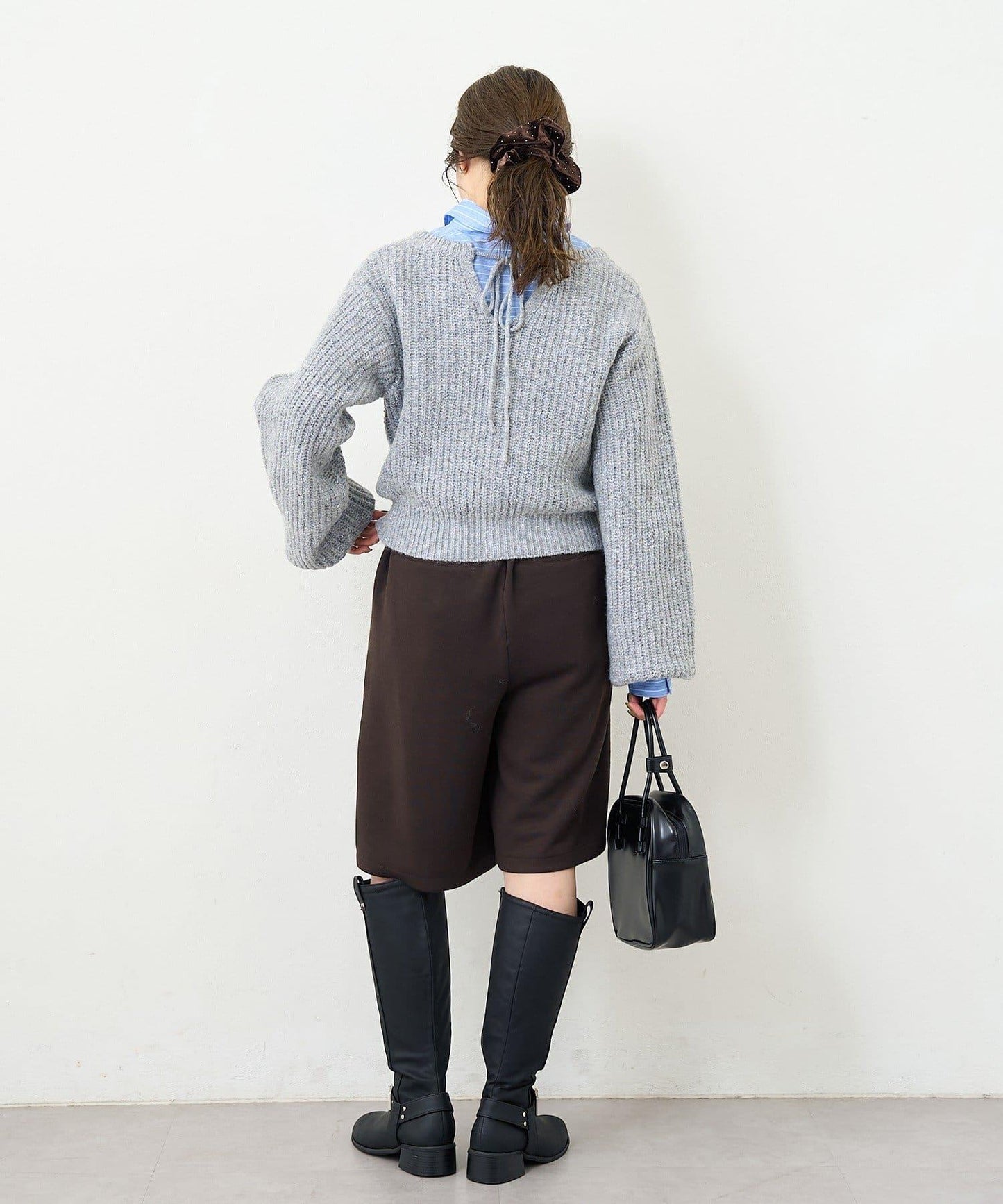 【前後兩穿】B 閃粉後開衩套頭衫