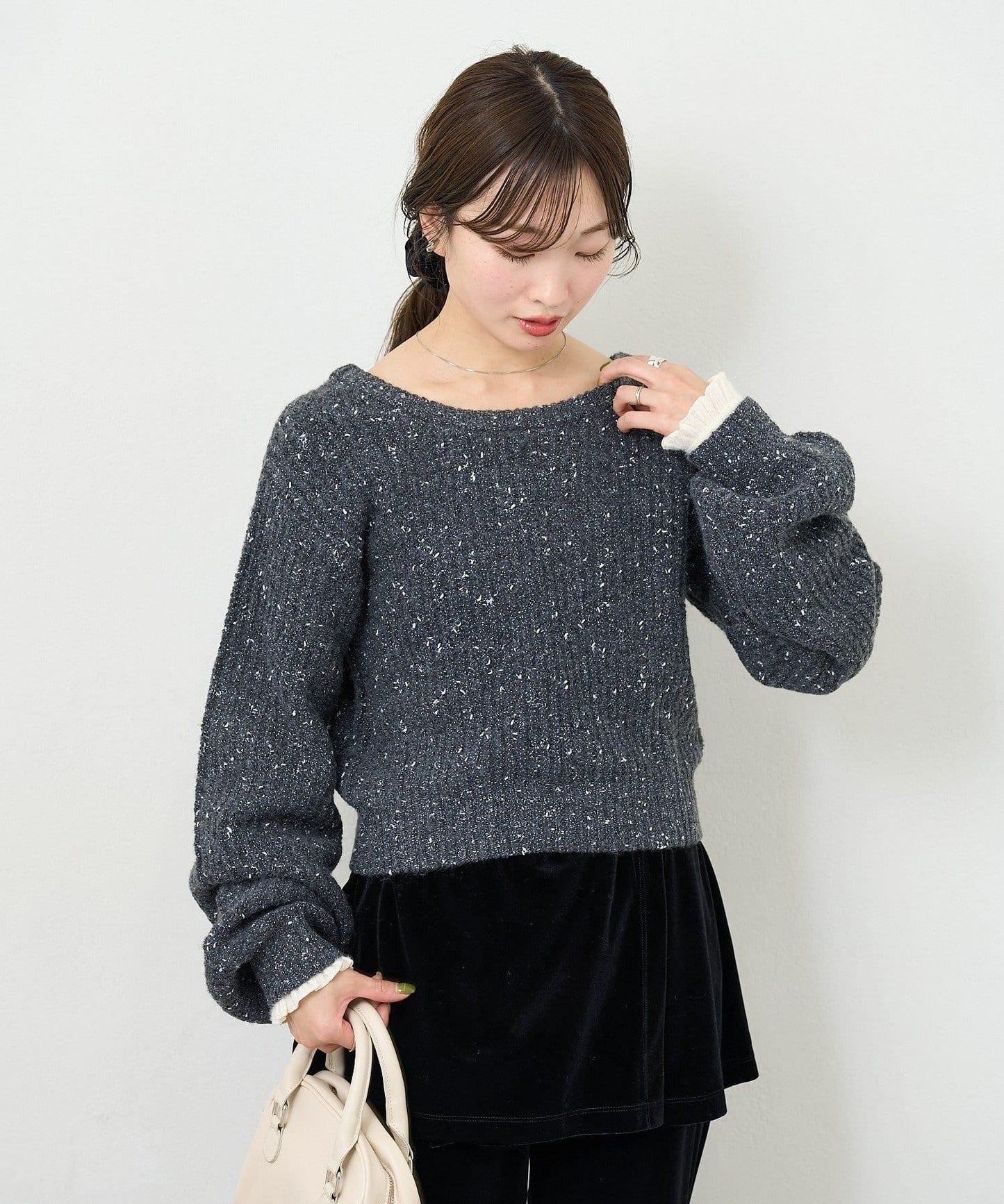 【前後兩穿】B 閃粉後開衩套頭衫