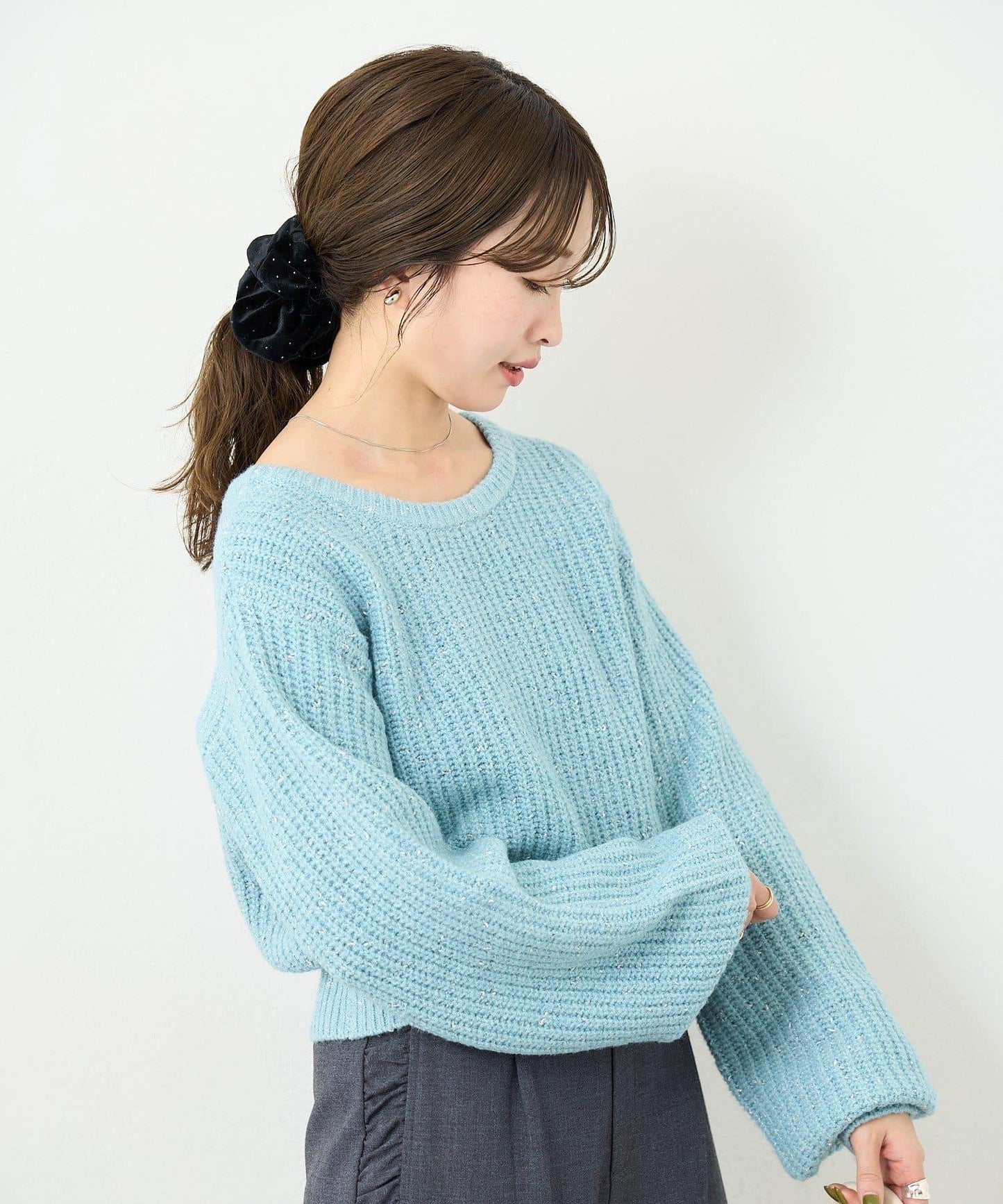 【前後兩穿】B 閃粉後開衩套頭衫