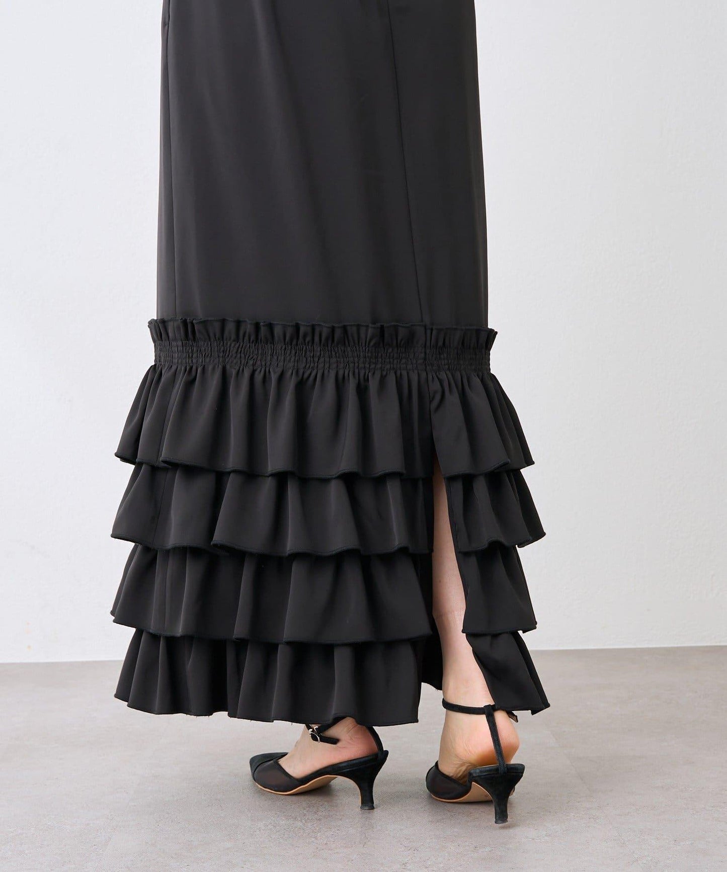 【顯身材◎】荷葉邊修身裙