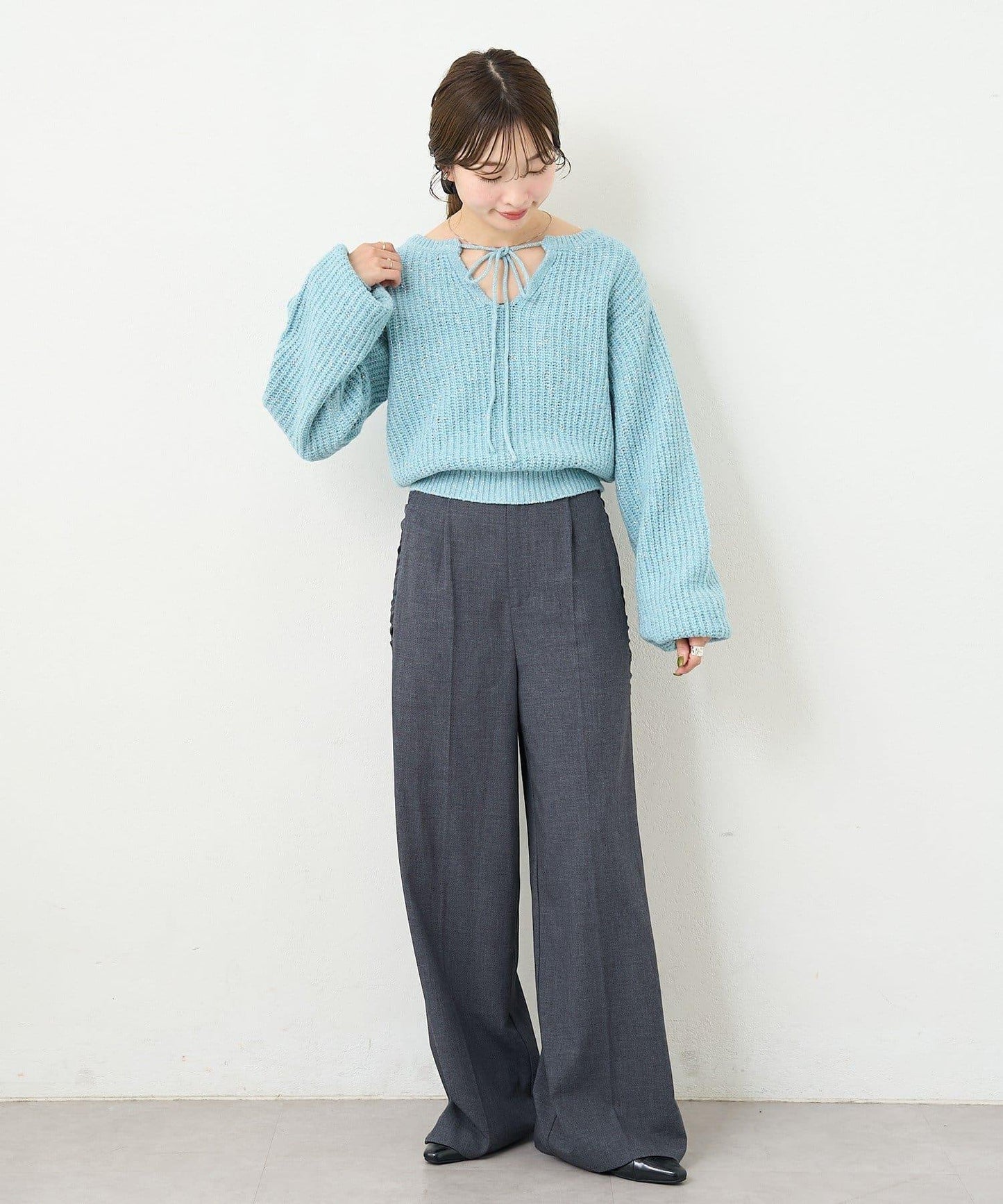 【前後兩穿】B 閃粉後開衩套頭衫