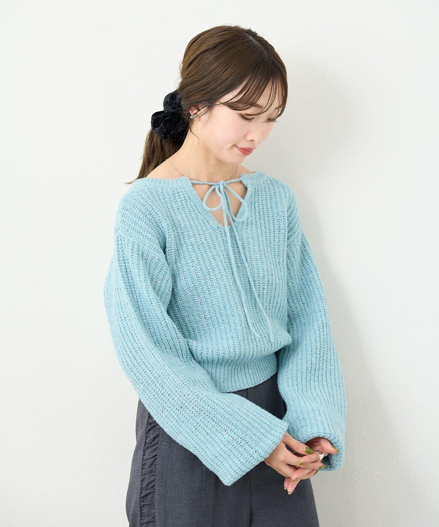 【前後兩穿】B 閃粉後開衩套頭衫