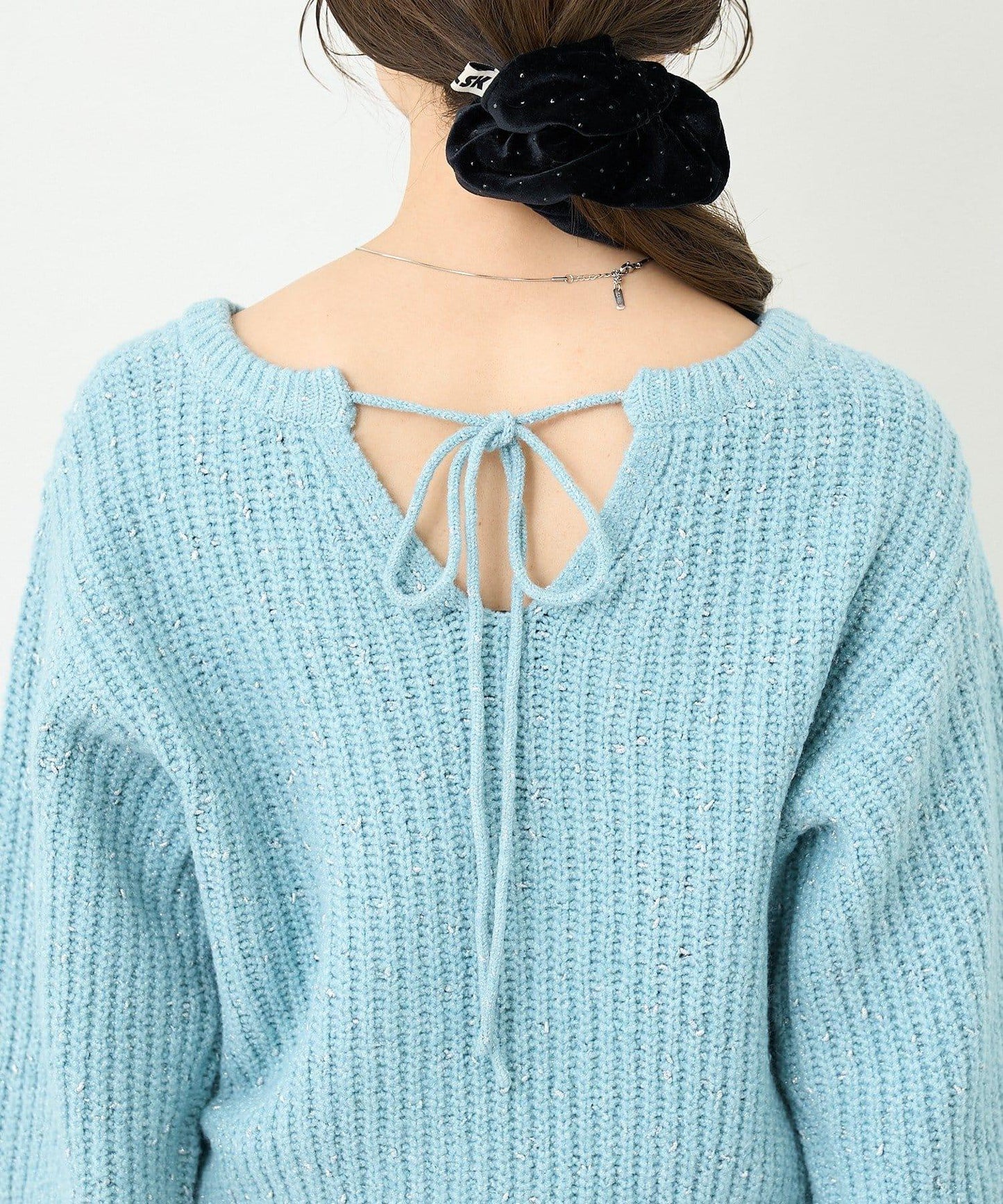 【前後兩穿】B 閃粉後開衩套頭衫