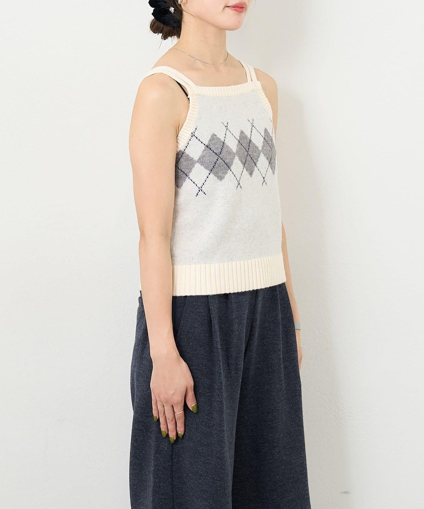 B 菱格吊帶套裝開衫