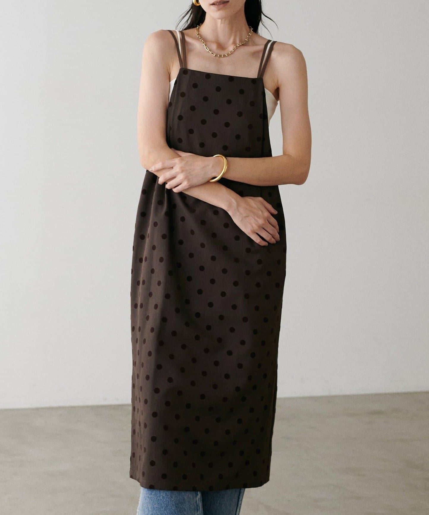 【LARUTA】斜紋植絨波點吊帶連衣裙