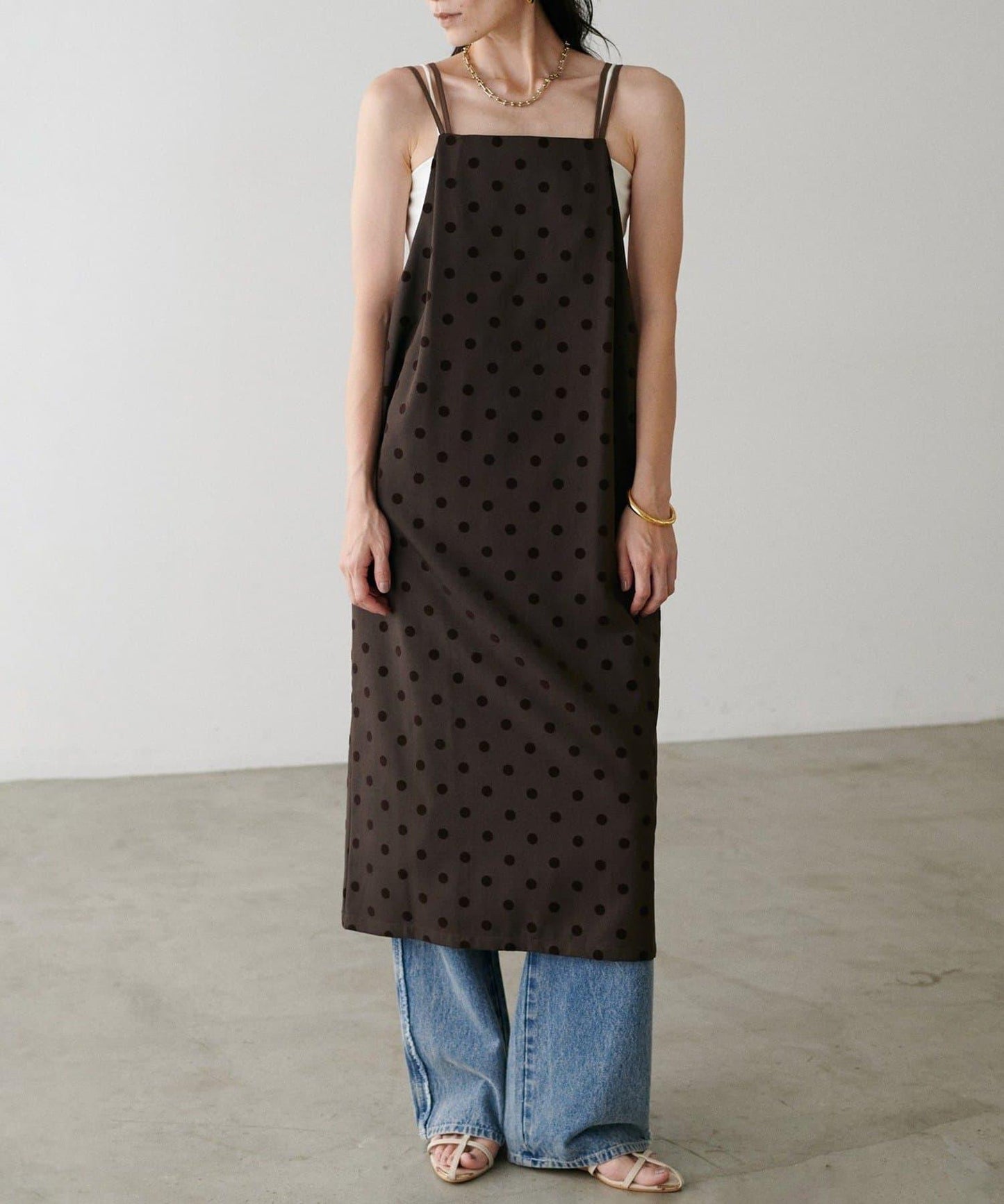 【LARUTA】斜紋植絨波點吊帶連衣裙