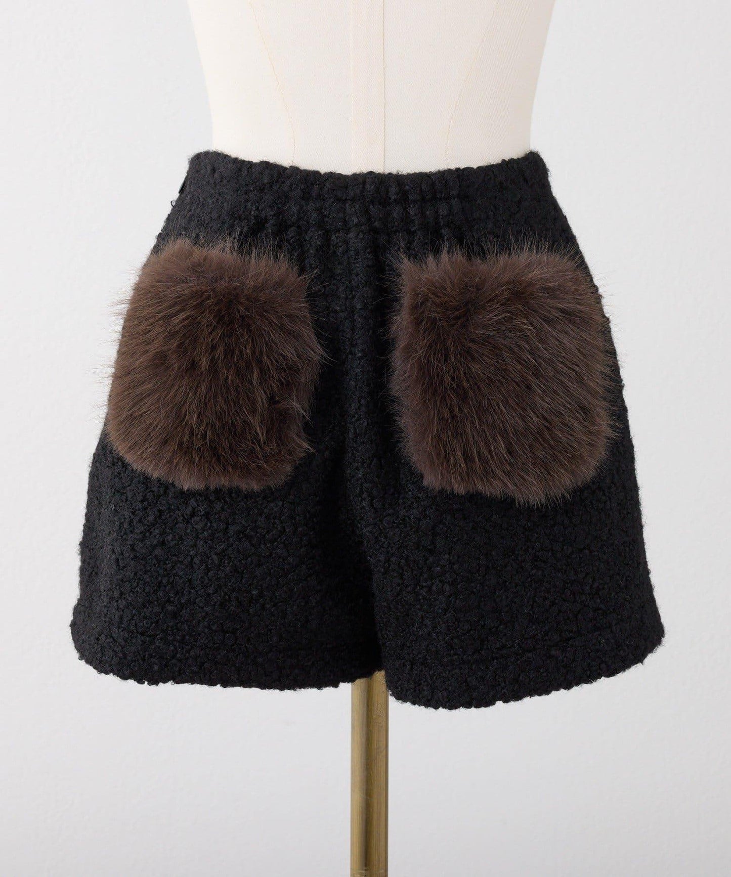 口袋毛絨短褲