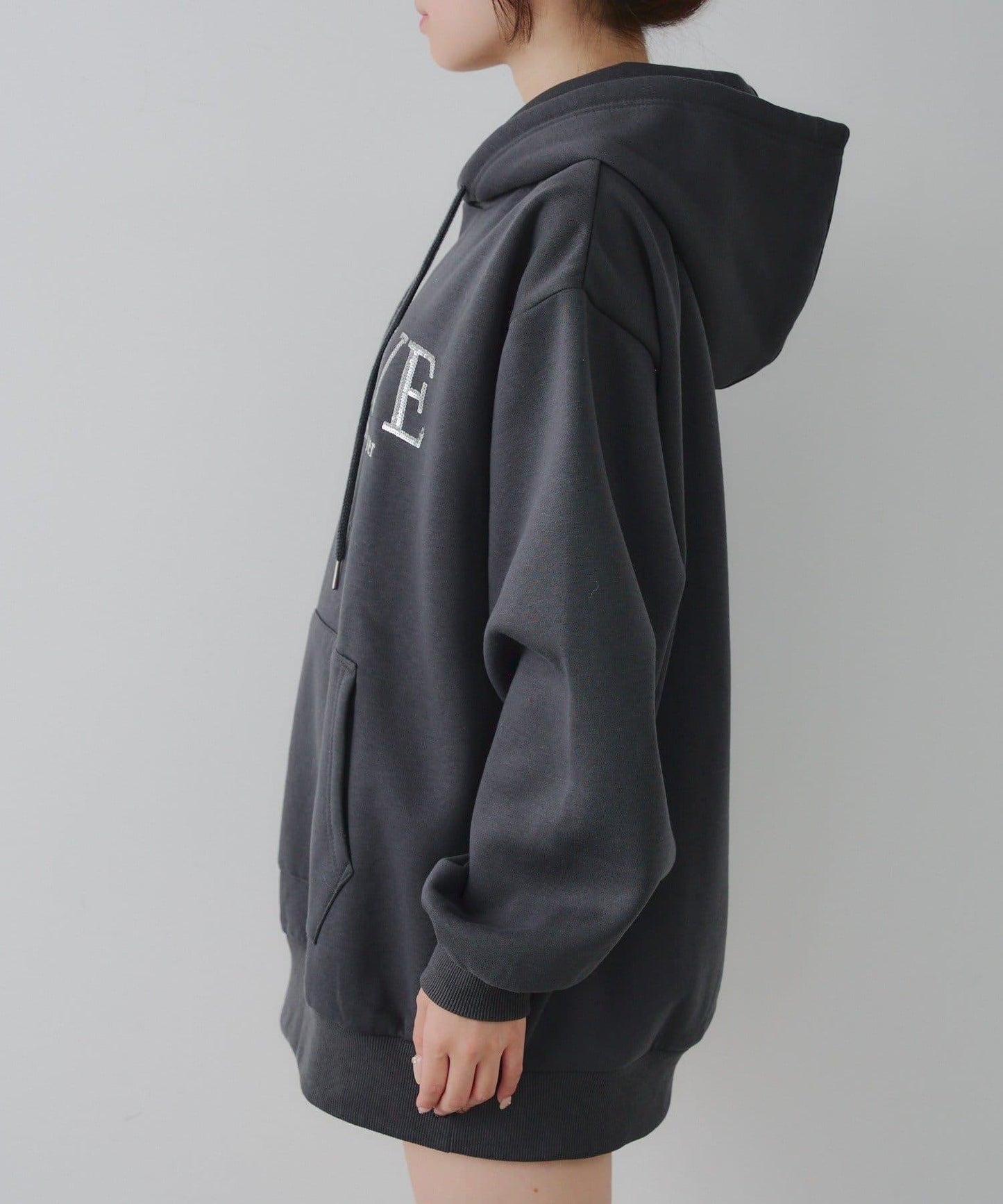 亮片標誌加絨寬鬆連帽衛衣