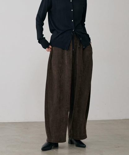 仿天鵝絨人字紋彎曲褲