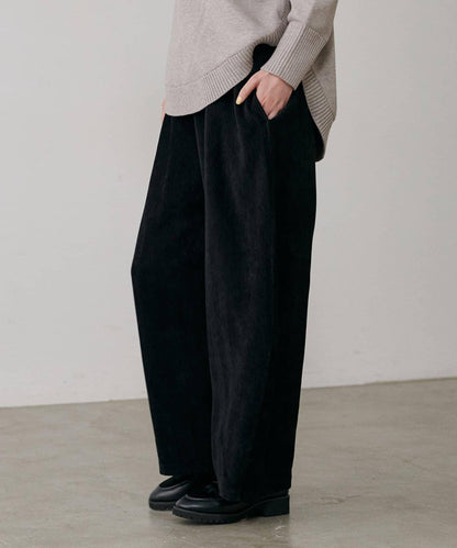 仿天鵝絨人字紋彎曲褲