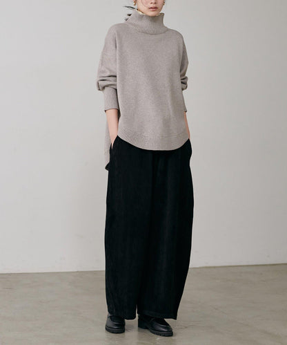 仿天鵝絨人字紋彎曲褲