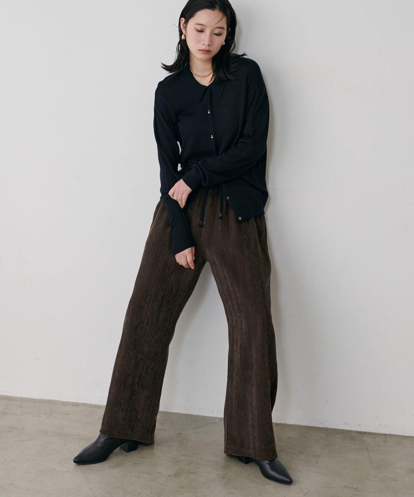 仿天鵝絨人字紋彎曲褲