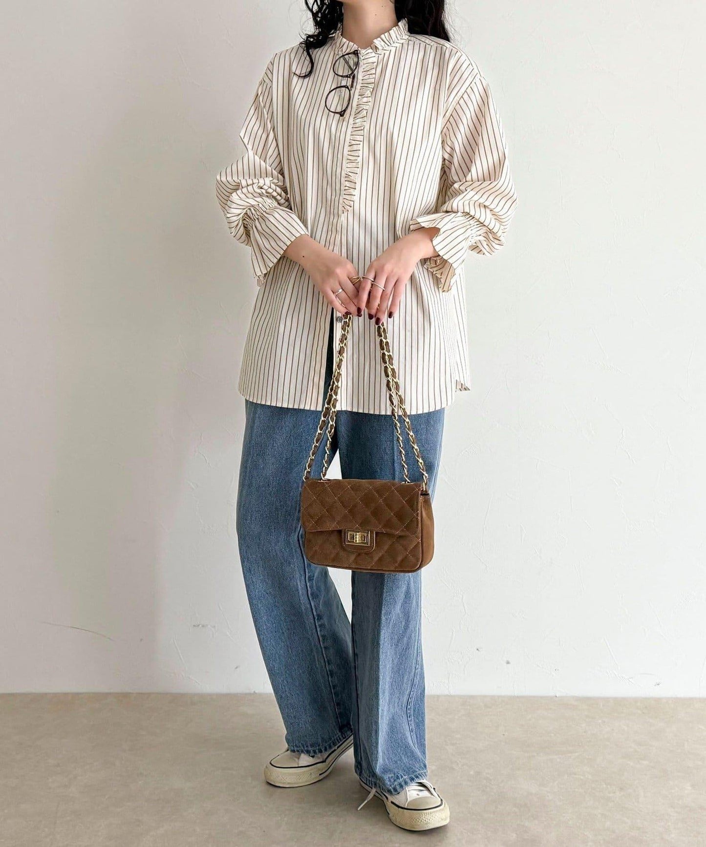 荷葉邊設計襯衫