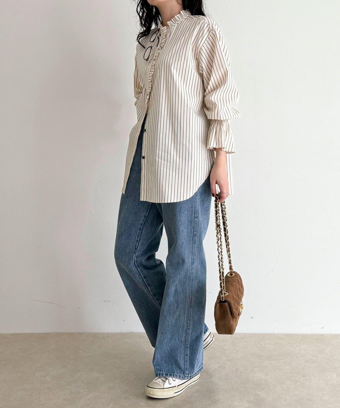 荷葉邊設計襯衫