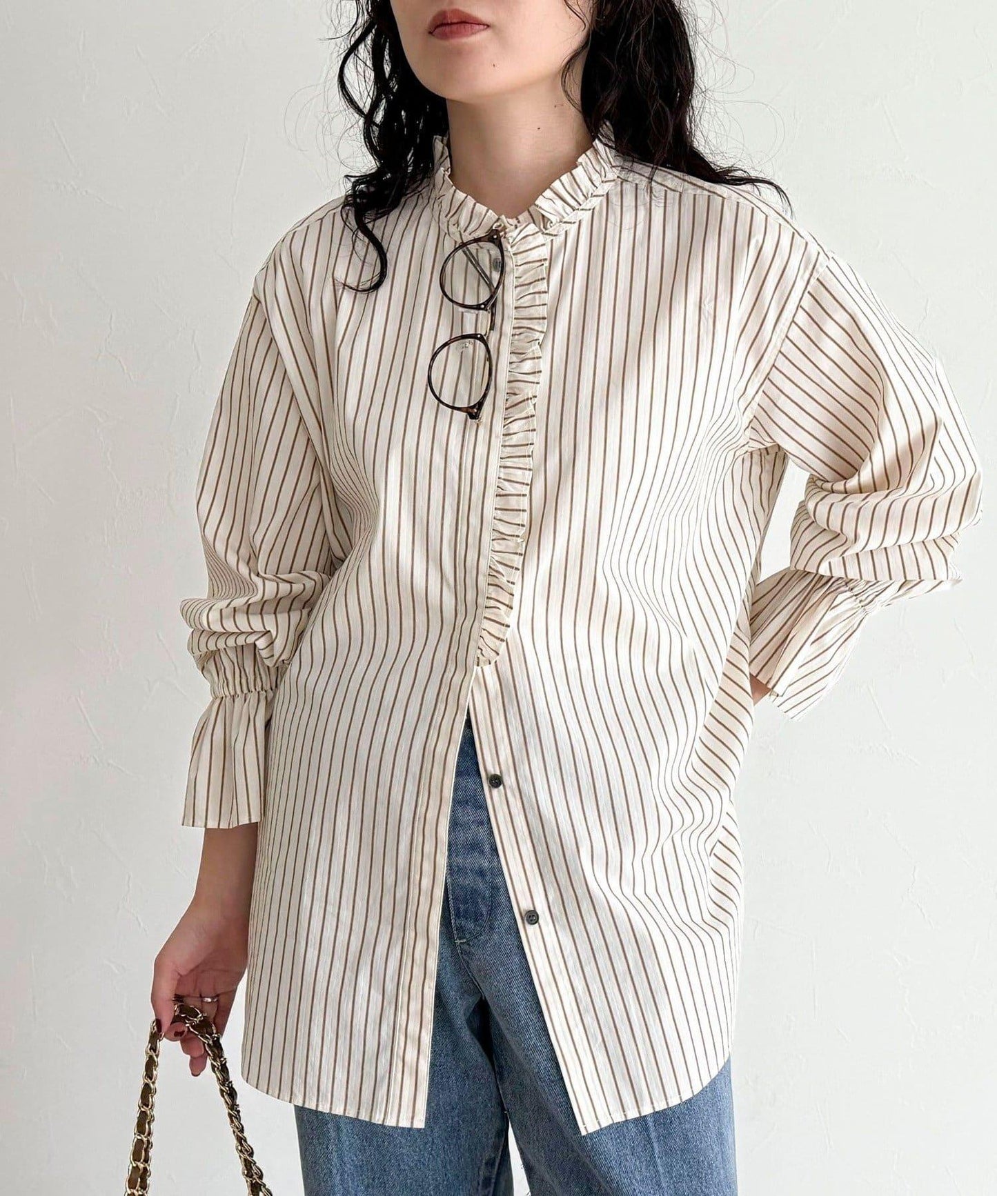 荷葉邊設計襯衫