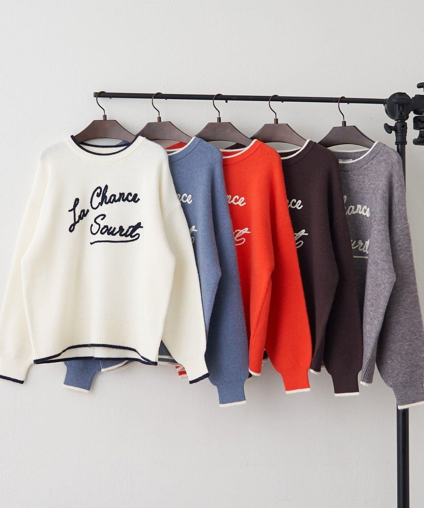 【NAO】繡花字母標誌套頭衫