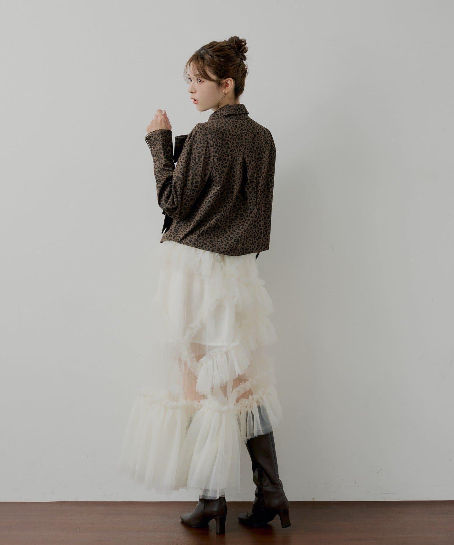 【SALON by Chico】帶蝴蝶結蕾絲設計襯衫